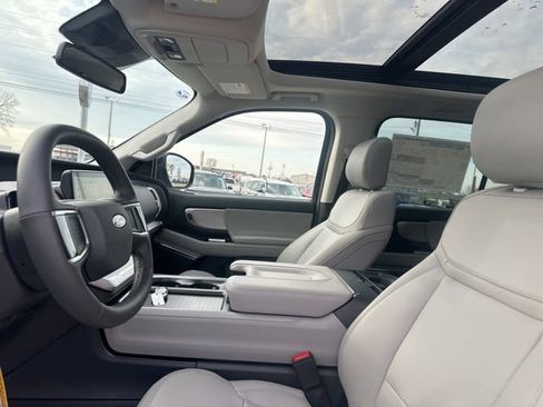 New 2026 Ford Expedition Max Active image 32