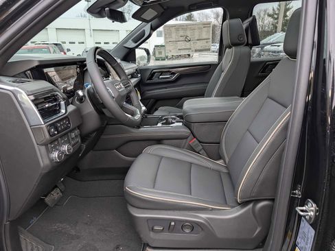 New 2026 GMC Yukon XL Elevation w/ Elevation Premium Package image 4