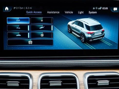 Used 2022 Mercedes-Benz GLE 350 4MATIC w/ Premium Package image 26