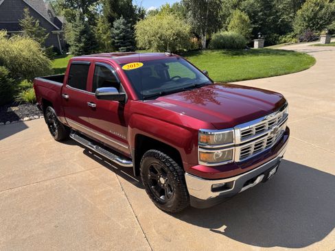 Used 2015 Chevrolet Silverado 1500 LTZ Z71 AWD/4WD image 31