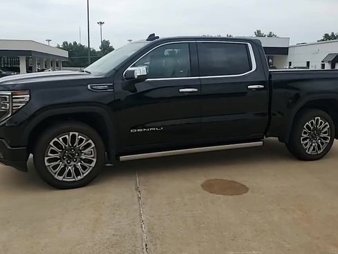 Used 2024 GMC Sierra 1500 Denali Ultimate image 5