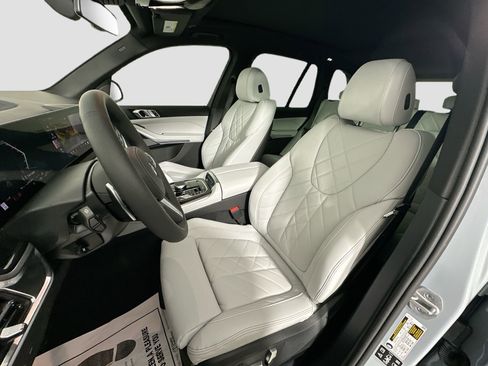 New 2026 BMW X5 xDrive40i w/ M Sport Package image 22