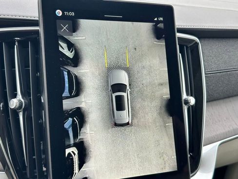 New 2026 Volvo XC90 T8 Ultra w/ Protection Package Premier AWD/4WD image 18