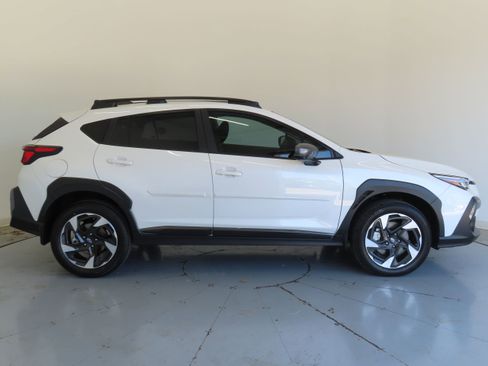 New 2025 Subaru Crosstrek 2.5i Limited w/ Crosstrek Mirror Package image 2