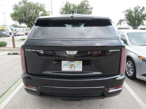 Used 2026 Cadillac Escalade IQ Sport 1 AWD/4WD image 6