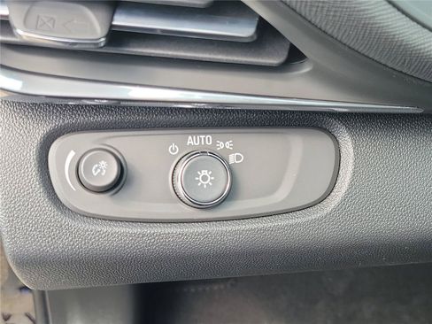 New 2026 Buick Envista Sport Touring w/ Convenience I Package FWD image 22