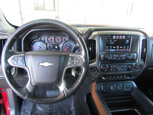 Used 2018 Chevrolet Silverado 2500 High Country w/ Duramax Plus Package AWD/4WD image 15