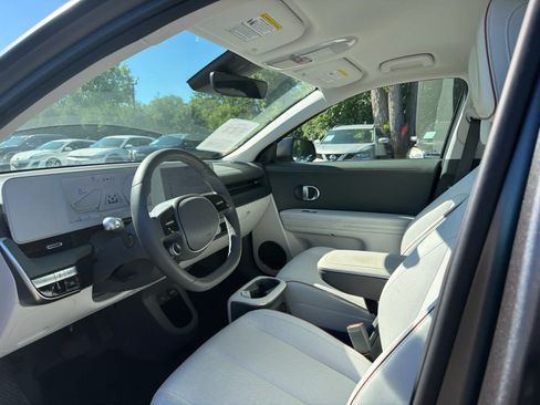 Used 2023 Hyundai Ioniq 5 SEL w/ Cargo Package AWD/4WD image 5