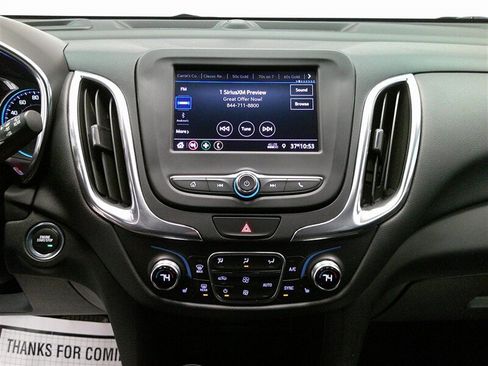 Used 2020 Chevrolet Equinox LT w/ Driver Convenience Package image 17