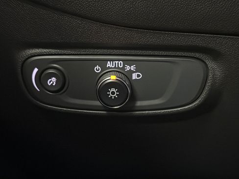 Used 2022 Chevrolet Equinox LS w/ LS Convenience Package AWD/4WD image 28