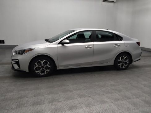 Used 2020 Kia Forte LXS FWD image 2