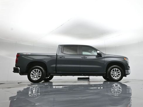 Used 2025 Chevrolet Silverado 1500 LT image 54