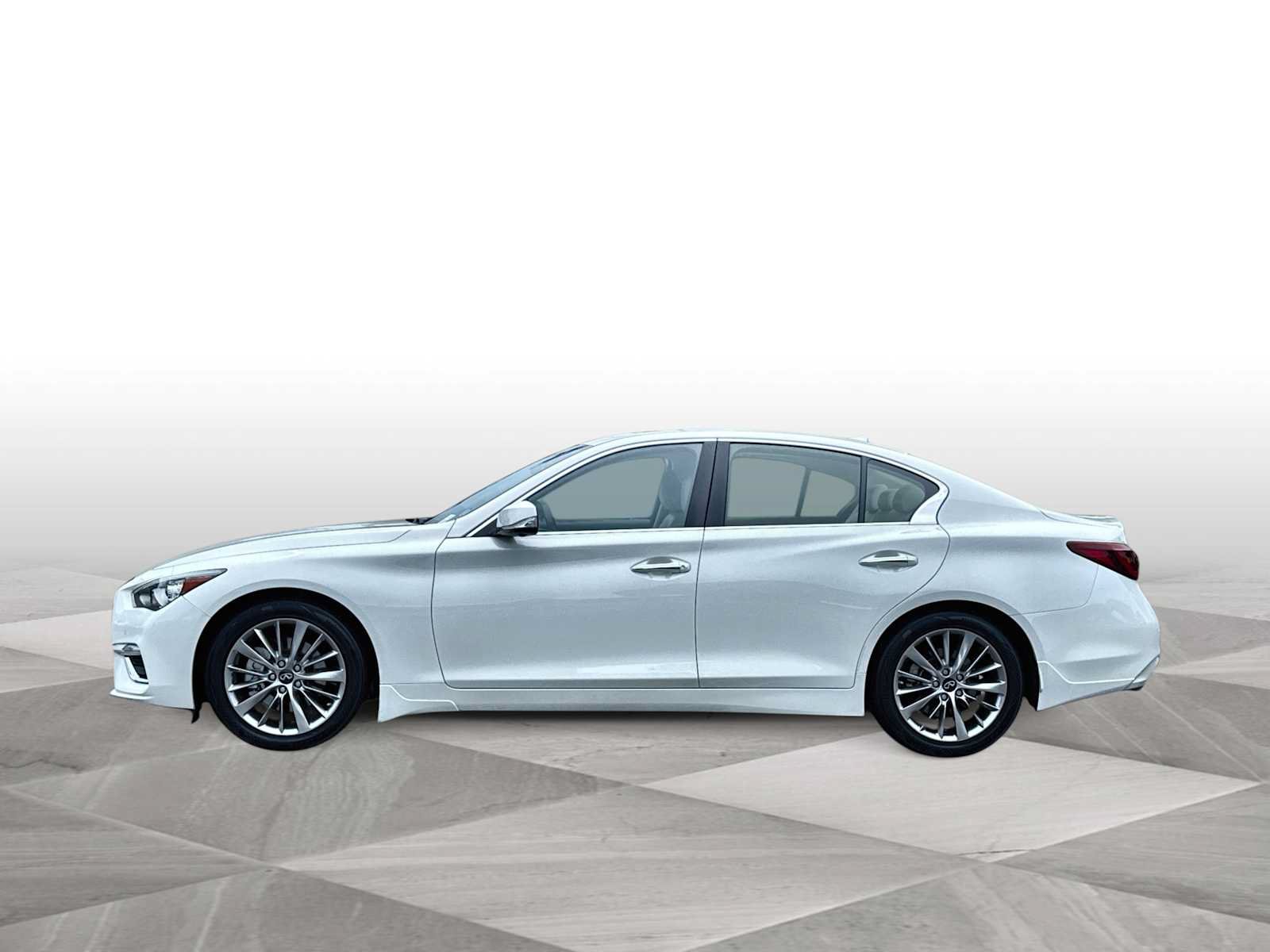 Used 2023 INFINITI Q50 Luxe w/ Cargo Package RWD image 5