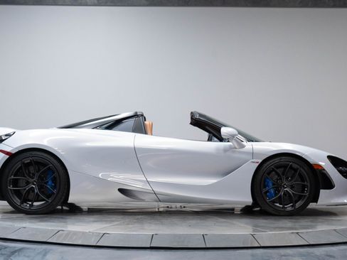 Used 2020 McLaren 720S Luxury RWD image 22