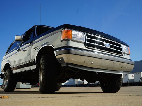 Used 1990 Ford Bronco AWD/4WD image 22