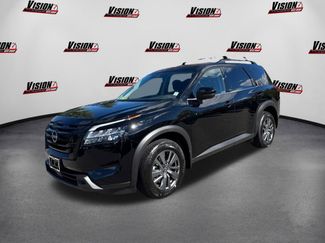 New 2025 Nissan Pathfinder SV w/ Black Appearance Package 360° Tour