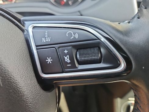 Used 2018 Audi Q3 2.0T Premium Plus w/ Premium Plus Package AWD/4WD image 28