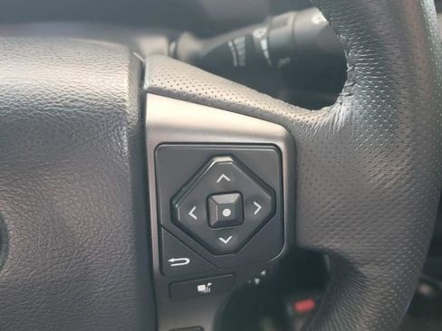 Used 2020 Toyota Tacoma TRD Off-Road AWD/4WD image 17