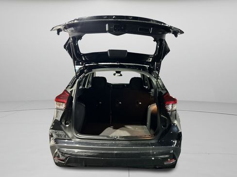 Used 2024 Nissan Kicks SV image 18