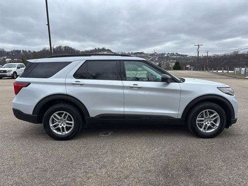 New 2026 Ford Explorer Active image 5