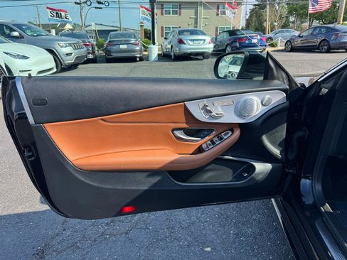 Used 2019 Mercedes-Benz C 300 4MATIC Cabriolet image 12