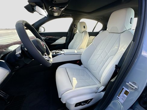 New 2026 BMW 530i w/ M Sport Package RWD image 15