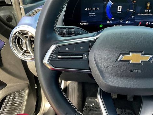 Certified 2024 Chevrolet Equinox EV LT FWD image 13