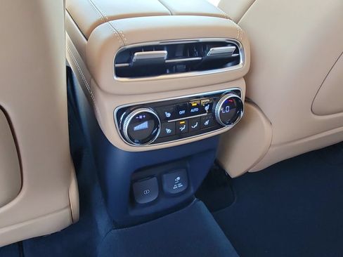 Used 2024 Genesis GV80 3.5T w/ Prestige Package AWD/4WD image 22