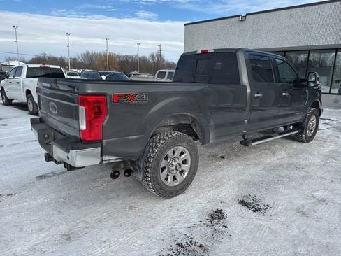 Used 2019 Ford F350 Lariat w/ Chrome Package image 11