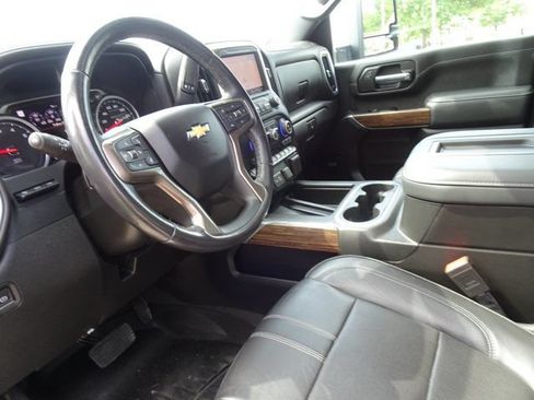 Used 2022 Chevrolet Silverado 2500 High Country w/ Z71 Off-Road Package AWD/4WD image 14