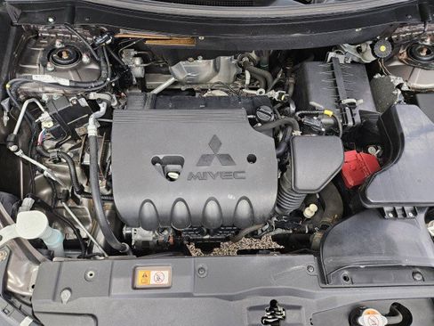 Used 2018 Mitsubishi Outlander LE FWD image 7