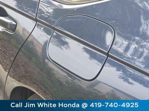 Used 2024 Honda Accord Touring image 12