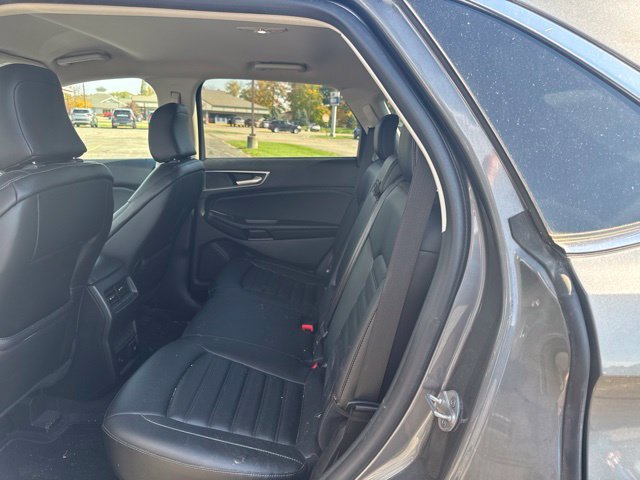 Used 2023 Ford Edge SEL w/ Convenience Package AWD/4WD image 6