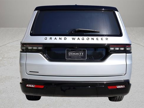 Used 2023 Jeep Grand Wagoneer Series III w/ Quick Order Packagew 28T image 8