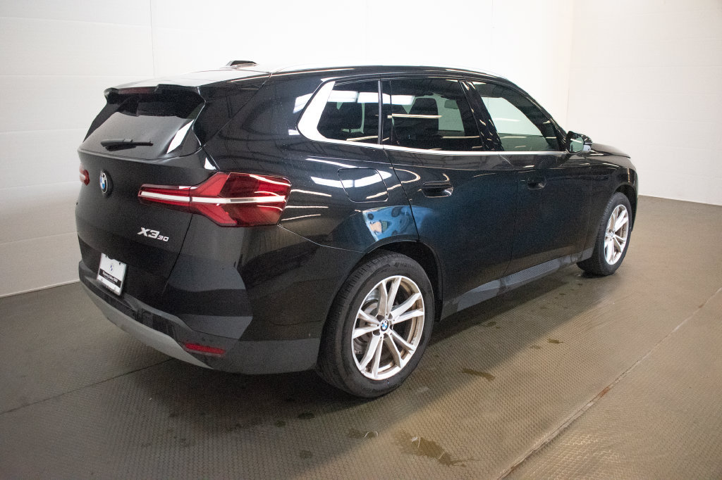 Used 2025 BMW X3 xDrive30i w/ Premium Package AWD/4WD image 4