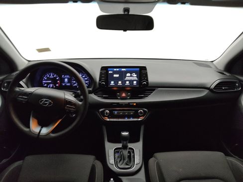 Used 2019 Hyundai Elantra GT image 22