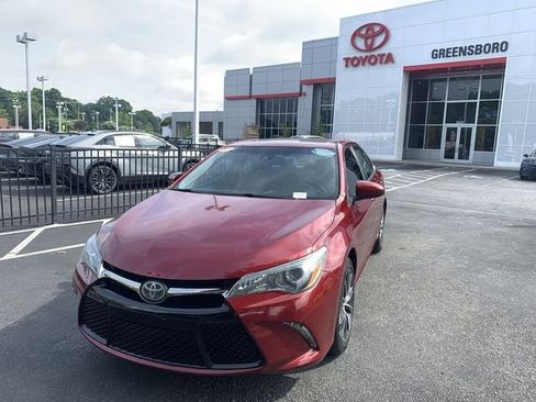 Certified 2017 Toyota Camry XSE FWD image 1