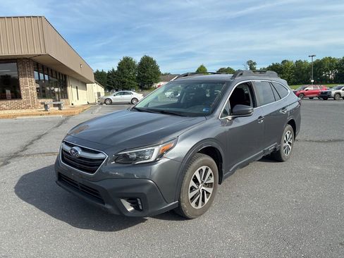 Used 2021 Subaru Outback Premium AWD/4WD image 2