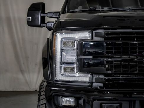 Used 2018 Ford F250 Platinum w/ Platinum Ultimate Package image 42