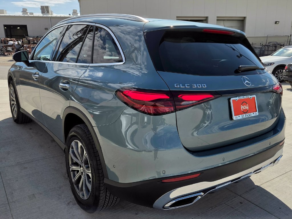 Used 2026 Mercedes-Benz GLC 300 image 7