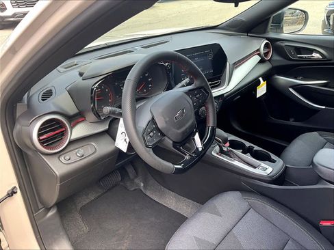 New 2026 Chevrolet Trax RS w/ Driver Confidence Package FWD image 9