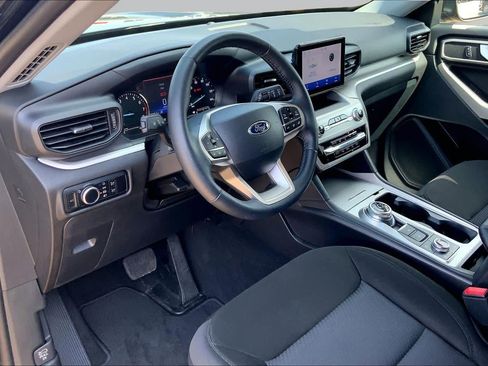Certified 2023 Ford Explorer XLT AWD/4WD image 18