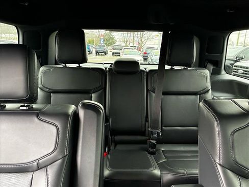 Used 2025 Ford Expedition Platinum w/ Stealth Performance Package image 23