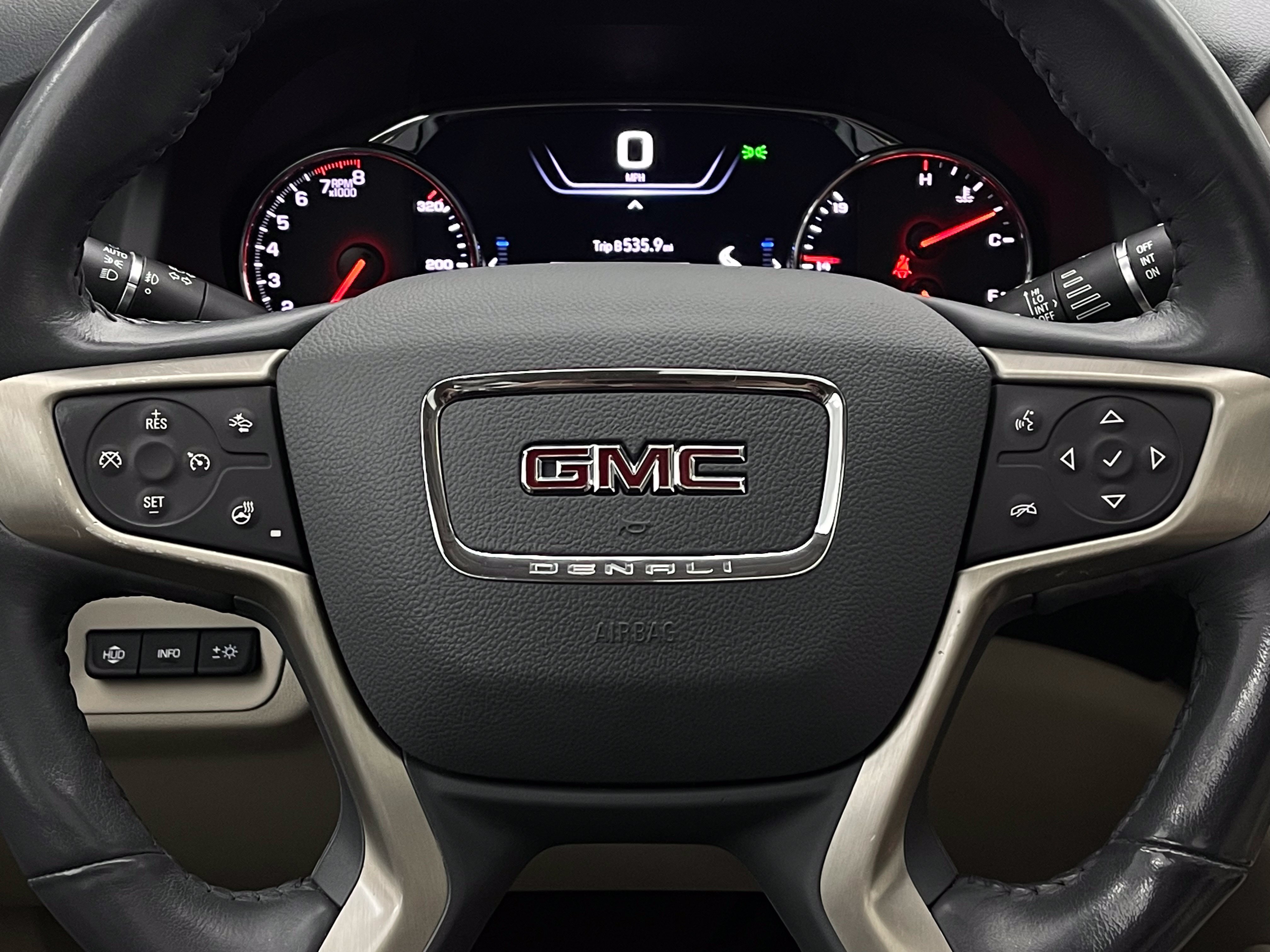 Used 2020 GMC Acadia Denali w/ Technology Package FWD image 20