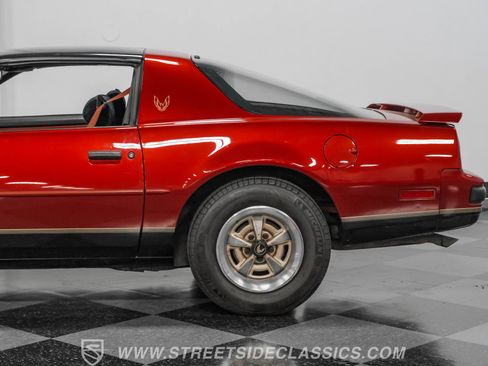 Used 1987 Pontiac Firebird Coupe image 22
