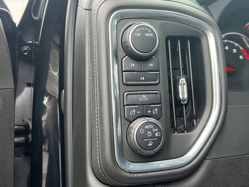 Used 2023 Chevrolet Silverado 2500 LT w/ Z71 Off-Road Package AWD/4WD image 22