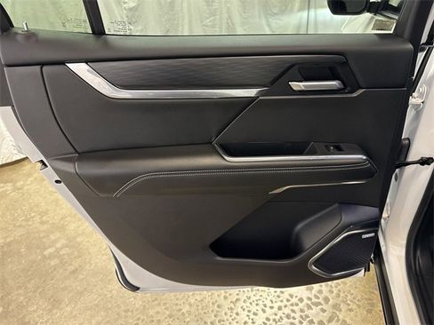 Certified 2025 GMC Acadia Elevation image 25