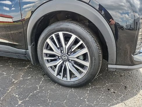 Used 2021 Nissan Kicks SV FWD image 3