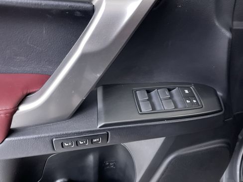 Used 2022 Lexus GX 460 Luxury w/ Sport Design Package image 11