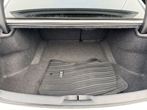 Used 2023 Chrysler 300 Touring w/ Sport Appearance Package image 22